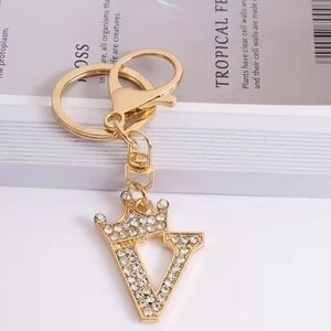 Fashion Key Chain English Alphabet letter V Metal & Rhinestone gold